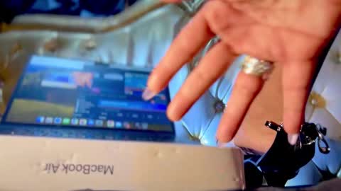 im KIM new girl to spoil online show from September 19, 8:41 pm