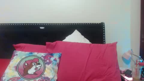 CumInBeth online show from March 12, 9:28 pm