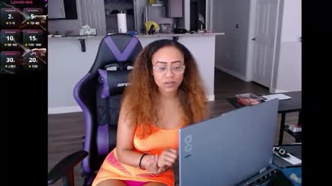 Nia Reese online show from July 15, 7:51 pm