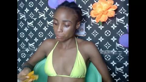 cupidxdoll online show from February 12, 12:48 am