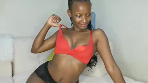 cute annah online show from February 6, 4:21 am