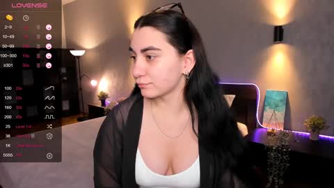 Hanna online show from January 24, 1:56 am