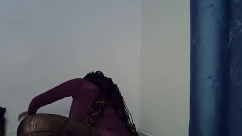 cute_emmy1 online show from December 15, 8:58 pm