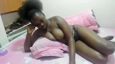 cute_gee43 online show from October 30, 7:15 pm