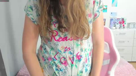 cute_kate0 online show from September 17, 12:58 pm