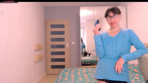 cute_lion_ online show from January 19, 12:56 pm