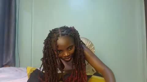 cute_lorna online show from April 14, 11:21 am