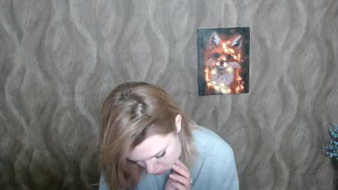 Mia online show from December 20, 6:40 am