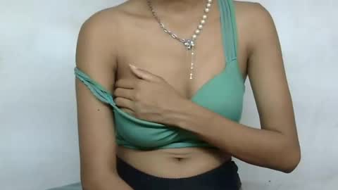 ruhi online show from July 18, 11:02 am