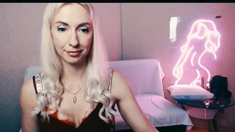 cute_smile_shy online show from September 27, 9:00 pm