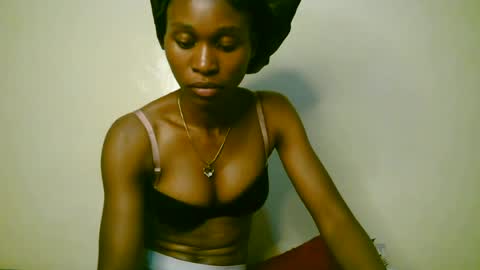 cute_tasha online show from May 26, 7:35 pm