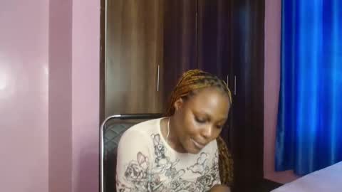 cutebuu online show from November 3, 1:37 pm