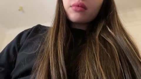 Elsa online show from February 19, 3:49 pm