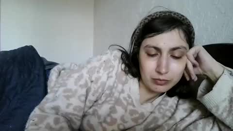 cutekattie online show from April 14, 8:36 am