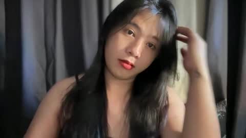 cute online show from April 14, 8:25 am