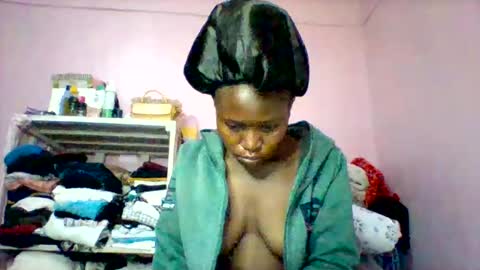 cutezola online show from September 17, 2:53 am