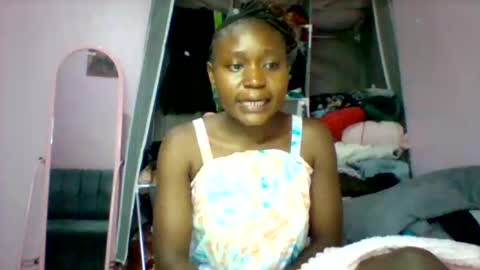 cutezola online show from November 12, 6:44 am