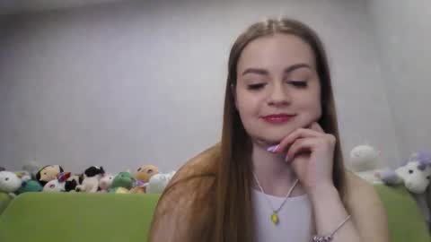 Chloe online show from April 4, 12:09 am