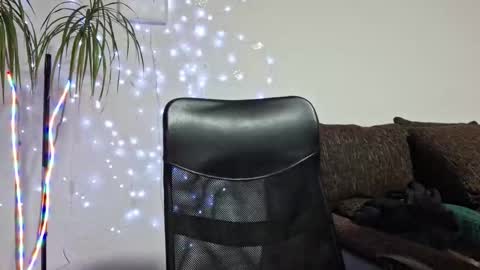 Cyndee Winter online show from February 3, 6:45 pm