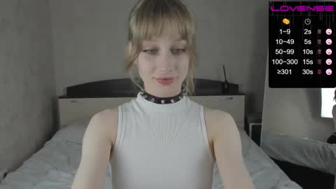 cyyberwhore online show from October 7, 10:14 pm