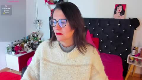 Mia  online show from March 6, 12:41 pm