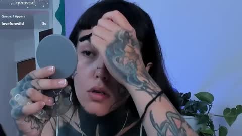 Darlene online show from March 9, 1:26 pm