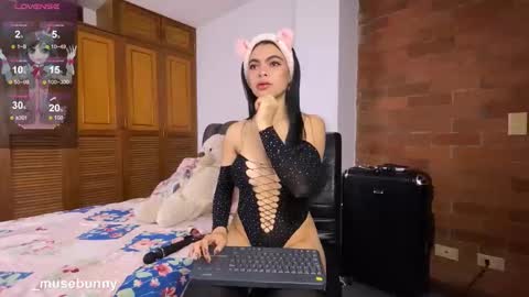 Sophie online show from November 28, 3:09 am