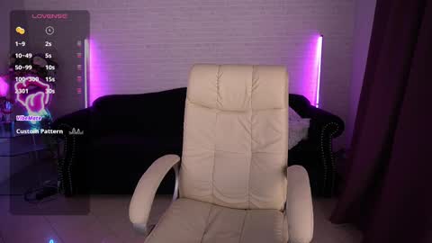 daenerys_daen online show from February 10, 8:09 am