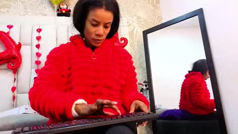 daffnelewis online show from February 23, 11:09 am