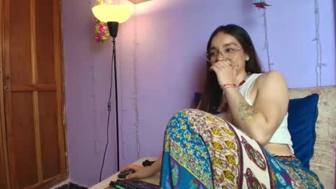 dafnemel online show from January 19, 4:25 pm