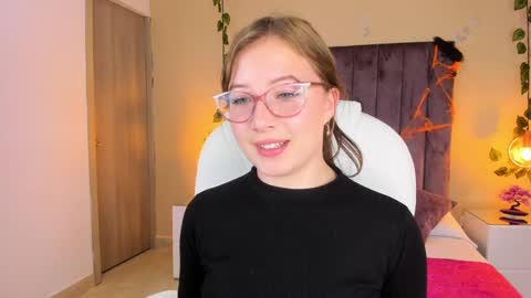 Dahlia online show from October 3, 11:21 pm