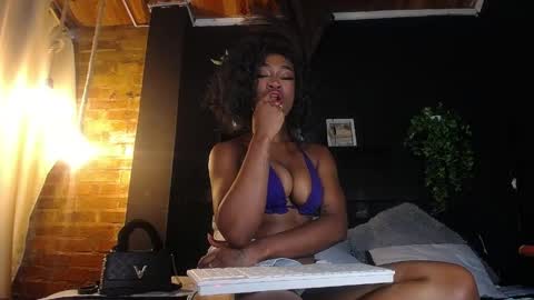 DAHYAN online show from April 13, 2:40 pm