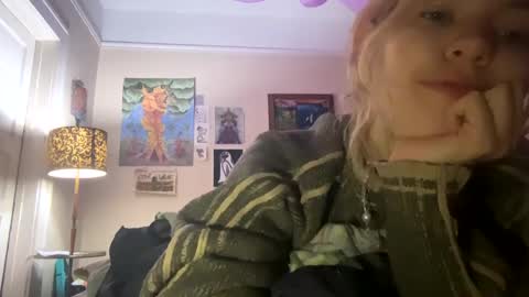 DaisyB3 online show from December 31, 5:55 am