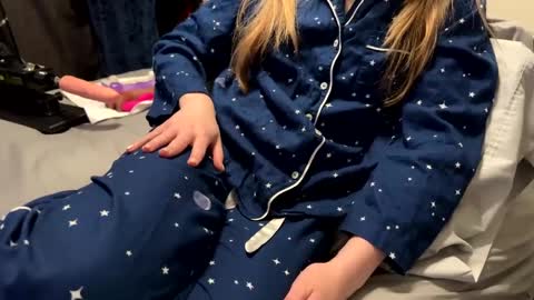 daisymystique online show from March 8, 2:21 am