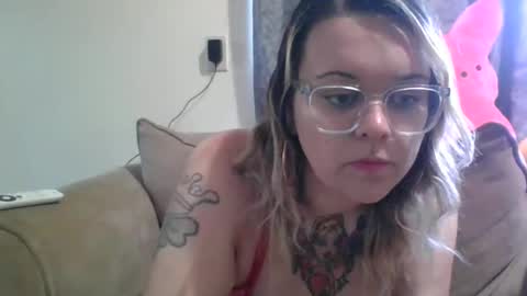 DaisyTucson online show from April 23, 10:12 pm