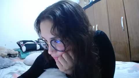 IG  dakotasofiaa online show from December 21, 9:19 pm