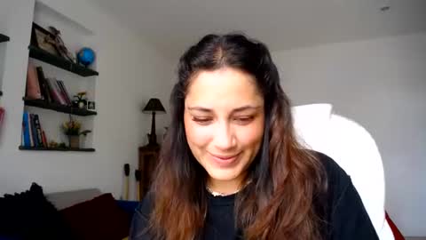 IG  dakotasofiaa online show from June 15, 6:52 pm