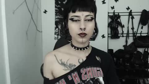 dakota online show from October 2, 3:22 am