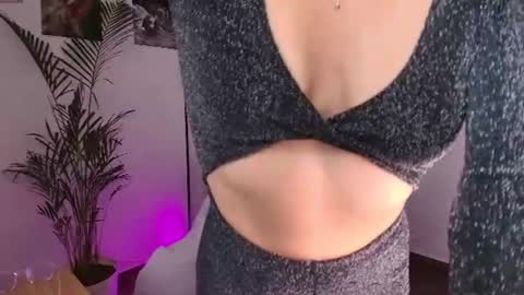 dalilathoms online show from June 29, 9:14 pm
