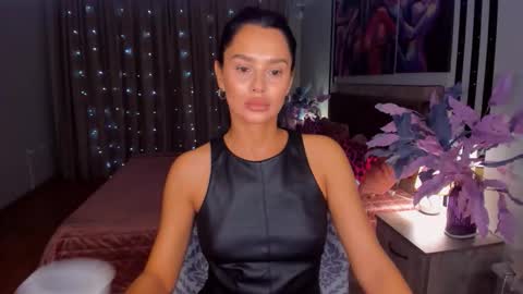 DanaMiers online show from November 28, 5:10 am