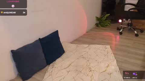 danay_01 online show from January 17, 12:07 am