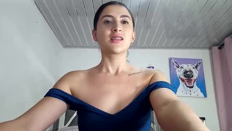 Danella Houston online show from February 12, 9:33 pm