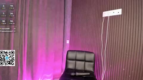 Bella online show from November 27, 8:01 pm