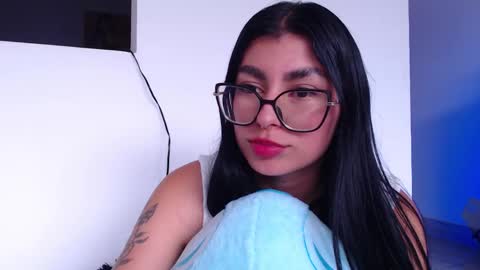 DANIELA online show from January 8, 8:35 pm