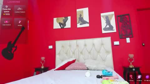 daniella online show from February 8, 9:50 pm