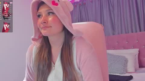 Danielle online show from September 12, 7:07 am