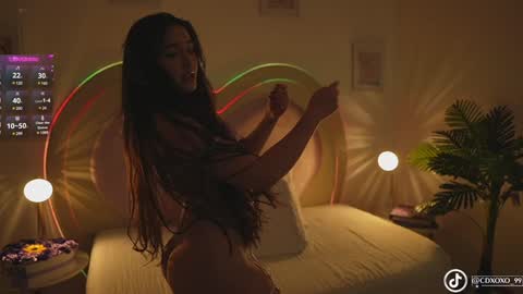      online show from December 18, 10:57 pm