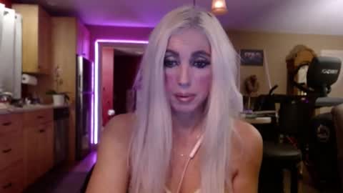 DanikaWhite69 online show from September 11, 7:09 am