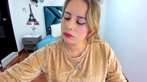 Danna martinezz online show from January 25, 4:13 am