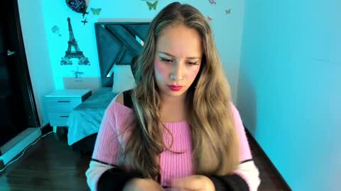 Danna martinezz online show from February 4, 4:37 am